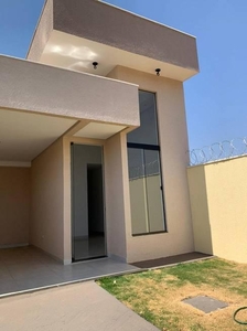 Casa com 3 quartos à venda, 180.0m²