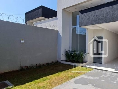 Casa com 3 quartos à venda, 205.0m²