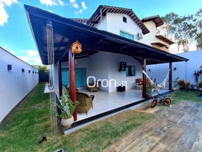 Cond. horizontal casa com 4 quartos à venda, 360.0m²