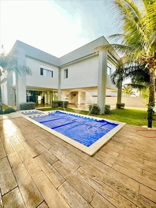 Cond. horizontal casa com 4 quartos à venda, 700.0m²