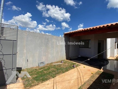 Casa Térrea com 2 Quartos à Venda por R$ 208.000