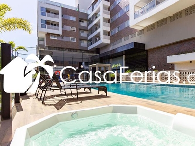 Luxuoso Apê em Residencial com Piscina