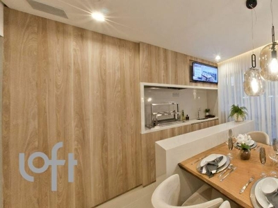 Apartamento à venda em Santo Amaro com 59 m², 2 quartos, 1 suíte, 1 vaga