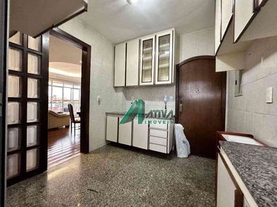 Apartamento com 3 quartos para alugar no bairro Sagrada Família, 95m²