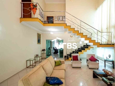 Casa com 4 quartos à venda no bairro Jardins Atenas, 446m²