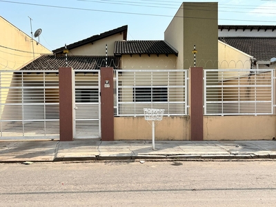 Casa em Jardim Costa Verde, Várzea Grande/MT de 126m² 3 quartos à venda por R$ 379.000,00