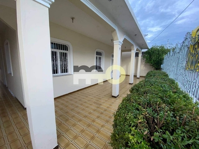 Casa em Parque 10 de Novembro, Manaus/AM de 377m² 3 quartos à venda por R$ 549.000,00