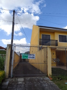 Sobrado em Fazendinha, Curitiba/PR de 150m² 3 quartos para locação R$ 2.300,00/mes