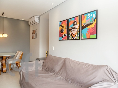 Apartamento à venda em Vila Madalena com 70 m², 2 quartos, 2 suítes, 1 vaga