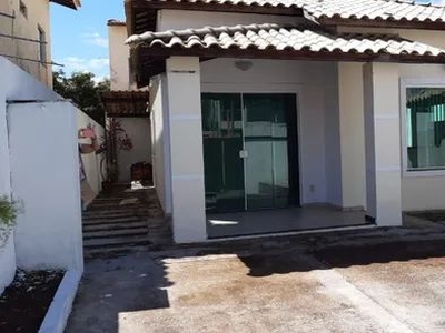 Aluguel anual de casa 3/4 1 suíte, piscina e churrasqueira, condomínio fechado em Arembepe