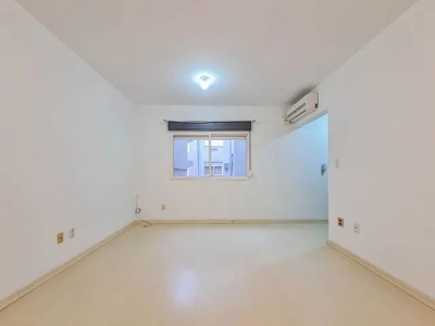 Kitnet com 1 dormitório para alugar, 37 m² por R$ 750,00/mês - Centro - Novo Hamburgo/RS
