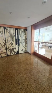 Lindo apartamento 4 quatros com 300m2 localizado no Jardim Apipema, próximo barra/ondina