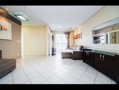 Apartamento no Bairro Vila Nova em Blumenau com 3 Dormitórios (1 suíte) e 90 m²