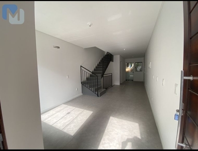 Casa no Bairro Salto Weissbach em Blumenau com 2 Dormitórios (2 suítes) e 120 m²