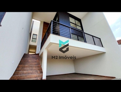 Casa no Bairro Velha em Blumenau com 3 Dormitórios (3 suítes) e 260 m²