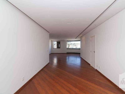 Apartamento com 3 quartos à venda no bairro Serra, 150m²