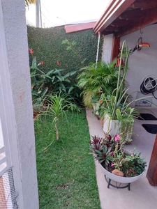 Casa com 3 quartos à venda no bairro Guará II, 160m²