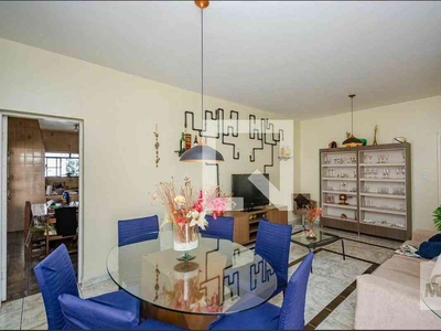 Casa com 5 quartos à venda no bairro Cinquentenário, 640m²