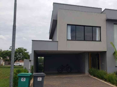 Casa em Condomínio com 3 quartos à venda no bairro Residencial Goiânia Golfe Clube, 276m²