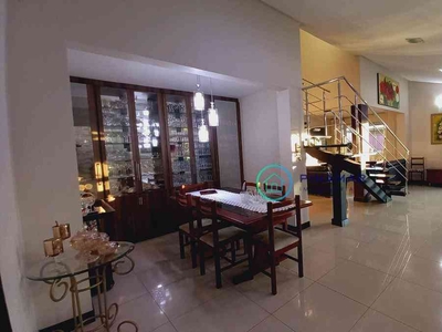 Casa em Condomínio com 5 quartos à venda no bairro Jardim Atlântico, 430m²