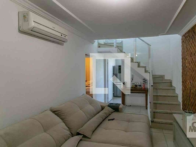 Cobertura com 2 quartos à venda no bairro Candelária, 90m²