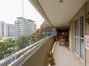 Apartamento à venda em Bela Vista com 180 m², 4 quartos, 3 suítes, 3 vagas