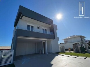 Casa em condomínio fechado com 4 quartos à venda na rua camarinhas, 221, campeche, florianópolis por r$ 2.875.000