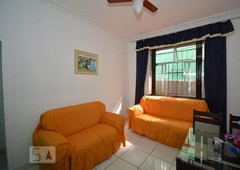 APARTAMENTO no 1º andar com 2 dormitórios