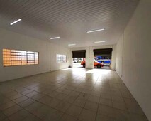 Residência Comercial para alugar por R$ 4200.00, 150.00 m2 - NOVO MUNDO - CURITIBA/PR