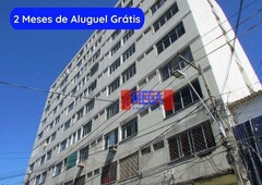 Apartamento com 1 quarto para alugar, no bairro Centro