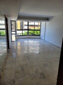 Apartamento para aluguel com 150 metros quadrados com 3 quartos em Ponta Verde - Maceió -