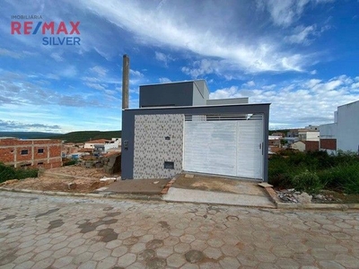 Casa com 2 dormitórios à venda, 60 m² por R$ 200.000,00 - São Vicente - Caetité/BA