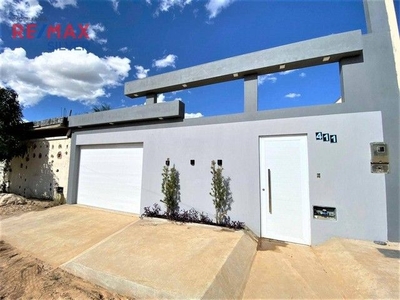 Casa com 3 dormitórios à venda, 183 m² por R$ 370.000,00 - Renascer - Guanambi/BA