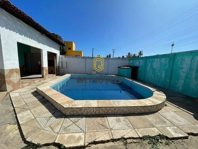 Casa duplex medindo 12x30 na Ilha da Crôa, 2 quartos, sendo 1 suíte, com quintal, piscina