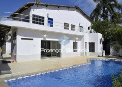 Casa em Condomínio para alugar em Lauro de Freitas,BA Buraquinho 5 quartos 340m²
