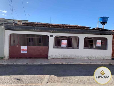 Casa com 3 quartos para alugar no bairro Metropolitana, 120m²