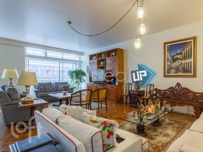 Apartamento à venda em Copacabana com 340 m², 4 quartos, 1 suíte, 2 vagas