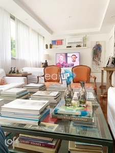 Apartamento à venda em Gávea com 265 m², 4 quartos, 4 suítes, 2 vagas