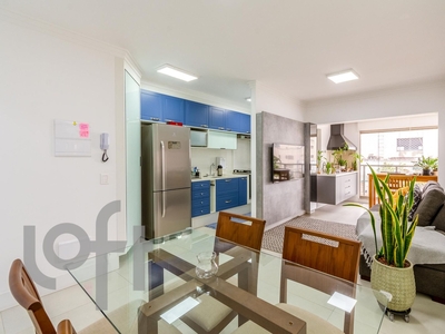 Apartamento à venda em Vila Madalena com 70 m², 2 quartos, 2 suítes, 1 vaga