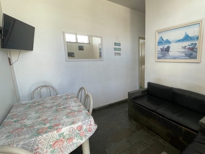Apartamento em Centro, Cabo Frio/RJ de 48m² 2 quartos à venda por R$ 379.000,00