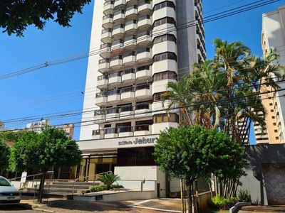 Apartamento em Centro, Londrina/PR de 300m² 4 quartos para locação R$ 4.500,00/mes