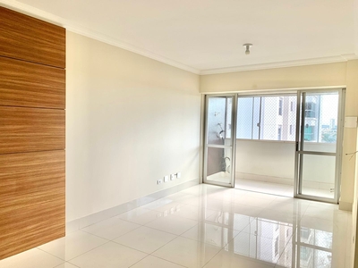 Apartamento em Judith, Londrina/PR de 97m² 3 quartos à venda por R$ 649.000,00