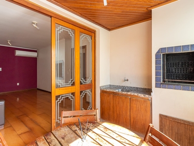 Apartamento em Passo da Areia, Porto Alegre/RS de 85m² 2 quartos à venda por R$ 373.000,00