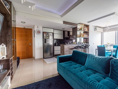 Apartamento em Vila Monte Carlo, Cachoeirinha/RS de 76m² 3 quartos à venda por R$ 369.000,00