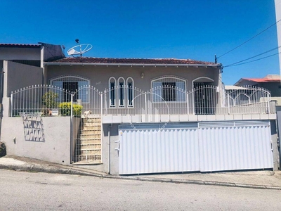 Casa em Barreiros, São José/SC de 250m² 3 quartos à venda por R$ 689.000,00