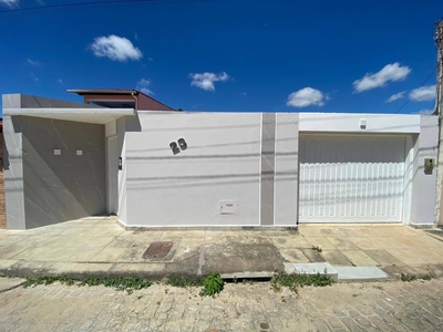 Casa em Candeias, Vitória da Conquista/BA de 225m² 3 quartos à venda por R$ 649.000,00