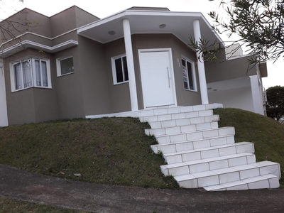 Casa em Centro, Bragança Paulista/SP de 200m² 3 quartos à venda por R$ 847.000,00 ou para locação R$ 5.000,00/mes