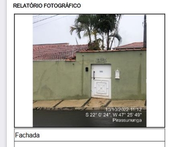 Casa em Centro, Pirassununga/SP de 600m² 3 quartos à venda por R$ 427.163,00