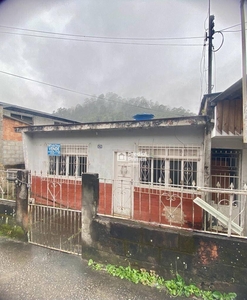 Casa em Duas Pedras, Nova Friburgo/RJ de 100m² 5 quartos à venda por R$ 284.000,00