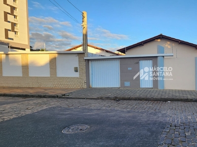 Casa em Recreio, Vitória da Conquista/BA de 220m² 4 quartos à venda por R$ 829.000,00